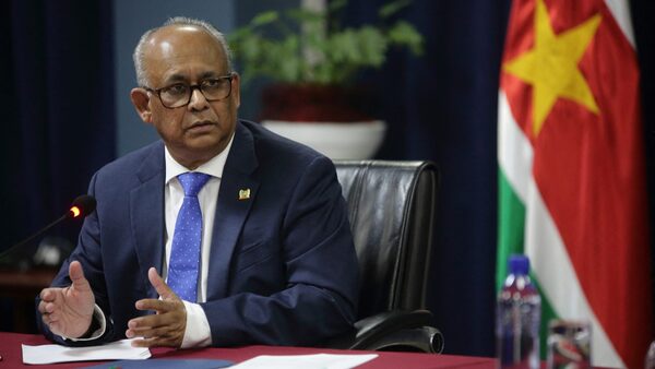 El canciller de Surinam es elegido secretario general de la OEA - La Clave