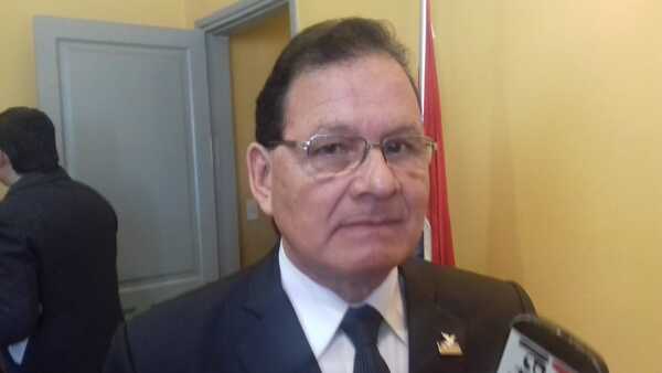 Rector de la Unves desmiente acusaciones