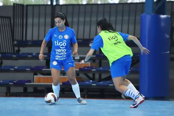 Último tramo de entrenamientos de la Albirroja con miras a la Copa América de futsal femenina - Polideportivo - ABC Color