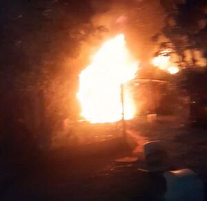 Incendio Devasta Vivienda en Jhugua Ibáñez con Pérdidas Millonarias