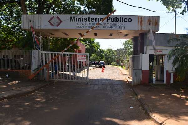 Habría explotado a su propia hermana y es procesada por proxenetismo tras ser detenida en operativo encubierto - ABC en el Este - ABC Color