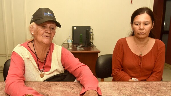 Mujer asegura que le tienen “de aquí para allá” pero no cobra la pensión de adultos mayores