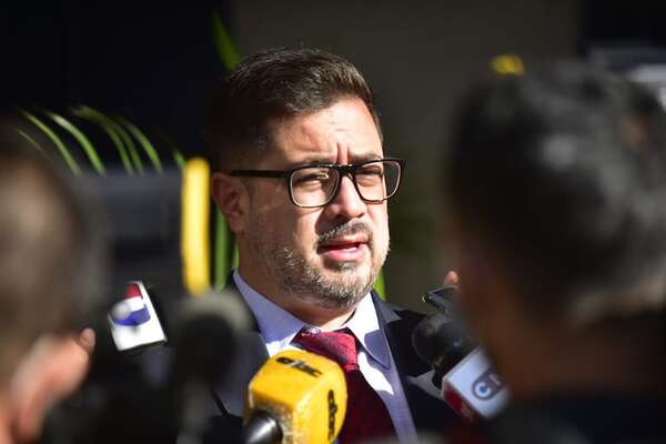 Pedro Ovelar responde a acusaciones contra Alberto Alderete y advierte acciones contra diputado - Nacionales - ABC Color