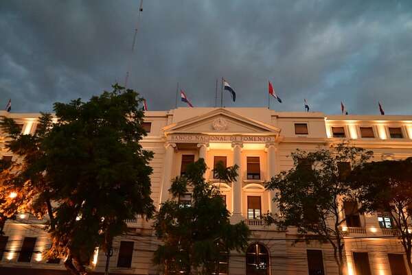 Firma ITTI no considera que haya conflicto de intereses en contratos con BNF - Economía - ABC Color