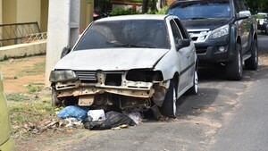 Vehículos abandonados ocupan las calles y corralón ya no da abasto