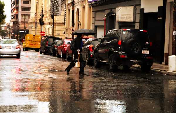 Pronostican jornada cálida con lluvias y tormentas eléctricas - .::Agencia IP::.