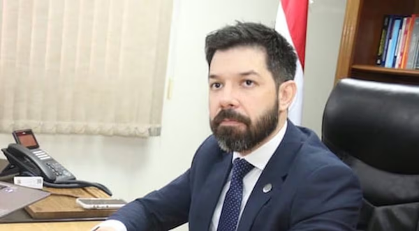 Amplían denuncia penal contra el juez Osmar Legal - Noticiero Paraguay