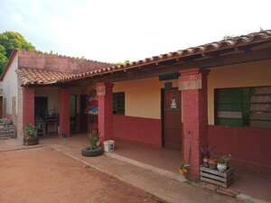 ¿Olvidada por el MEC? Escuela de Capiatá sigue esperando los kits escolares - Nacionales - ABC Color