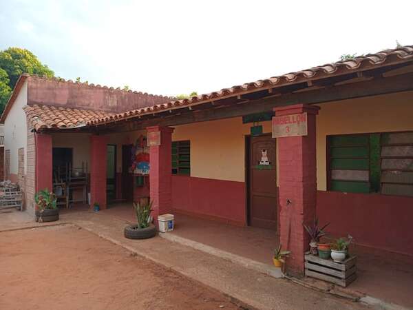 ¿Olvidada por el MEC? Escuela de Capiatá sigue esperando los kits escolares - Nacionales - ABC Color