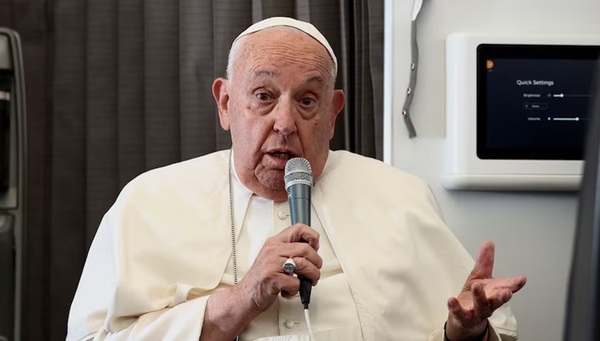 El papa “pasó una noche tranquila”, informó el Vaticano