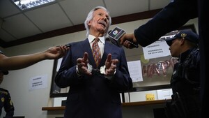 El periodista José Rubén Zamora volverá a una prisión de Guatemala por orden de un juez