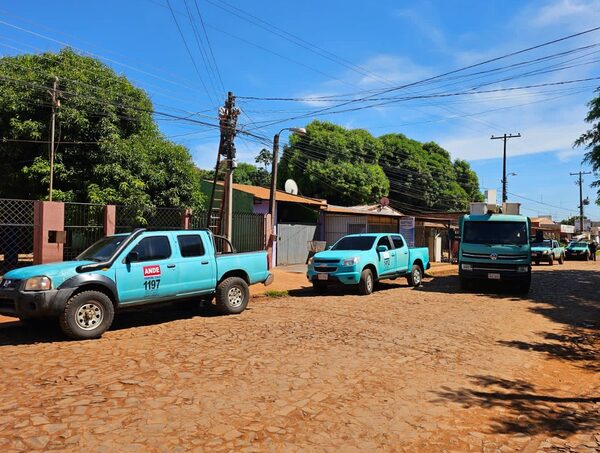 450.000 usuarios adeudan tres o más facturas a la ANDE · Radio Monumental 1080 AM