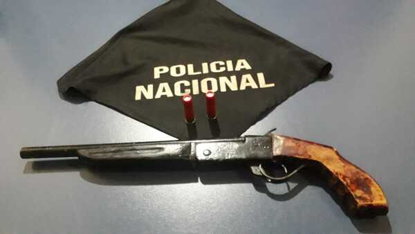 Hernandarias: capturan a violento yerno que amenazó con escopeta a su suegra - trece