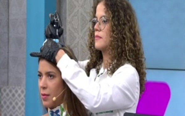 Mara Benítez brindó demostraciones sobre terapia capilar y alopecia - SNT