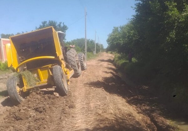 Municipalidad de Tte. Irala Fernández en las mejoras viales en comunidades indígenas