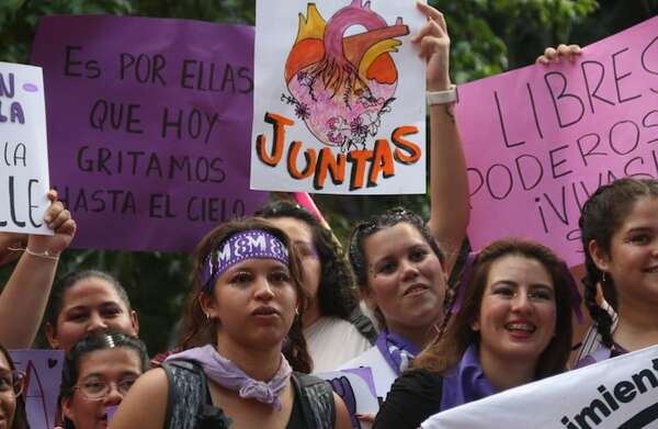 AUDIO: Niegan inconstitucionalidad de proyecto que crea juzgados especializados en violencia contra la mujer - La Primera Mañana - ABC Color