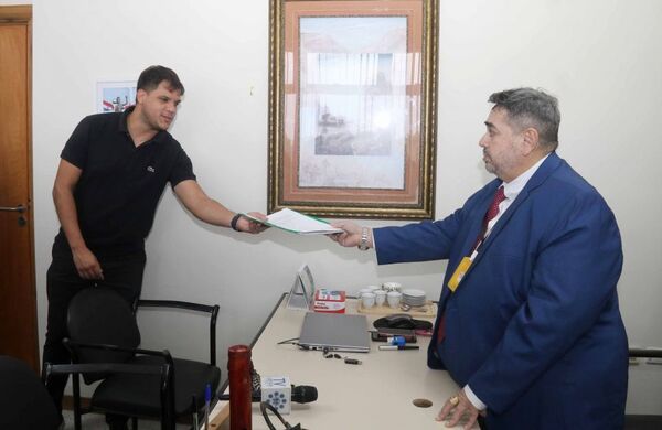 Juzgado de Ejecución Penal entregó vehículo comisado a la Senabico