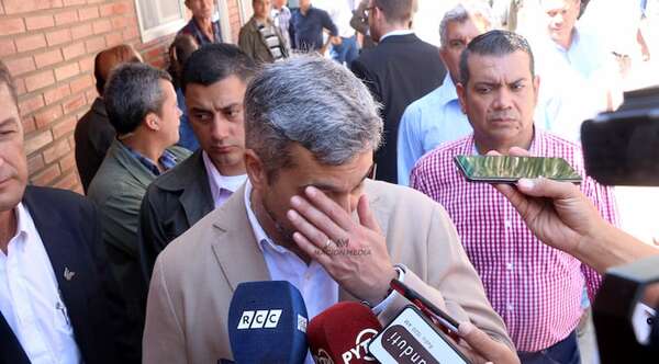 Abogados de Abdo recusan a fiscales y bastardean causa penal - Noticiero Paraguay