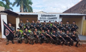 Policías culminan curso en Operaciones Tácticas Especiales con marcha hasta la Dirección de Policía de Caaguazú - OviedoPress
