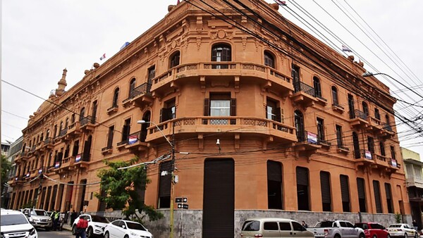 Déficit del Presupuesto se cubre con USD 480 millones de nueva deuda