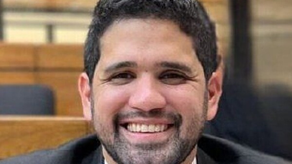 Diputados piden a Itaipú informe sobre los pupitres chinos