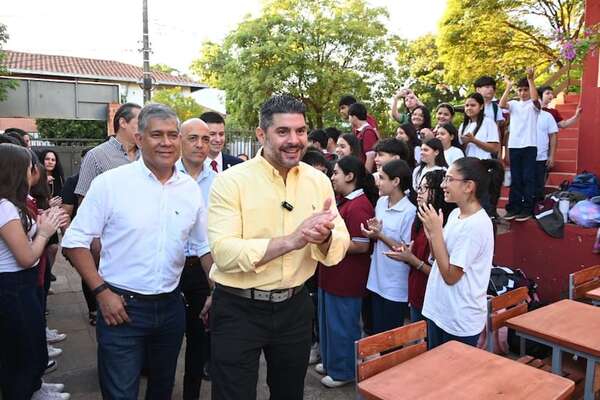 Fonacide: lo que podría haber comprado Nenecho con los G. 12.000 millones que “guarda” - Nacionales - ABC Color