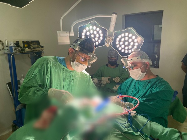 Éxito en intervenciones quirúrgicas de alta complejidad en el Hospital Regional de Encarnación