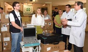 Hospital Nacional de Itauguá recibe 41 monitores y un ecógrafo portátil