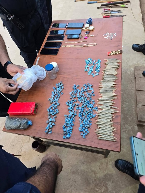 Gresca en cárcel de CDE desata requisa con incautación de armas, drogas y bebidas - ADN Digital