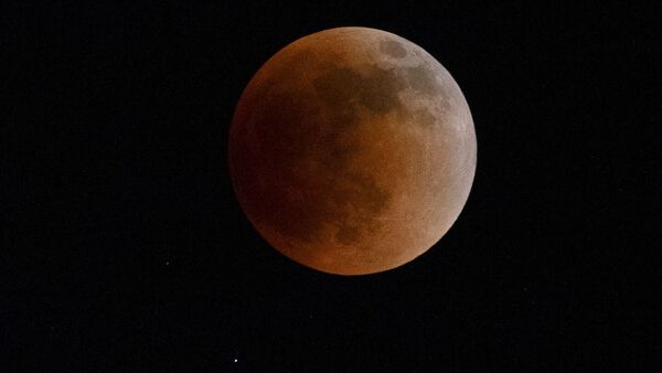 Un eclipse total de Luna inaugura mañana una cascada histórica de eventos astronómicos