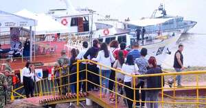 La Nación / Buque Hospital de la Armada Paraguaya llegó a Alberdi para brindar asistencia médica