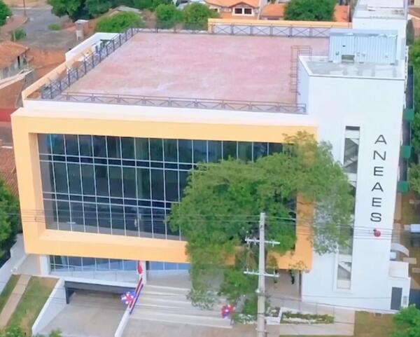 Informe revela baja acreditación de carreras en Institutos Superiores de Paraguay - El Trueno