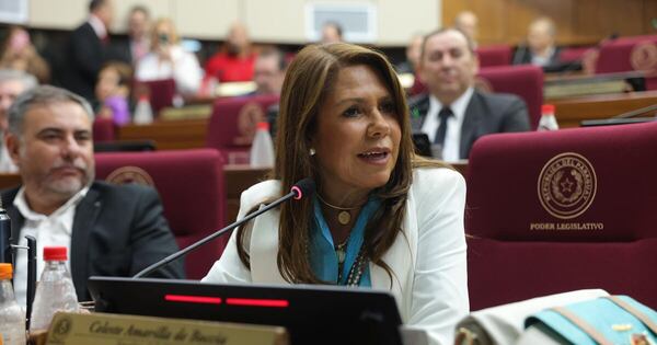 Diario HOY | Analizarán sancionar a la senadora Celeste Amarilla
