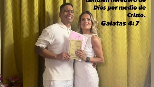¡El expelotero Rodolfo Gamarra vuelve a confiar en el amor y firmó el libro hû!
