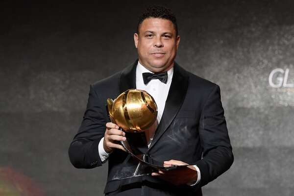 Ronaldo desiste de su candidatura a la presidencia de la CBF por falta de apoyo - Fútbol Internacional - ABC Color
