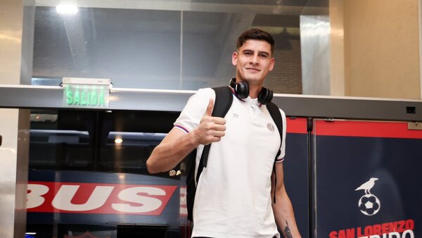 Orlando Gill, convocado por Gustavo Alfaro