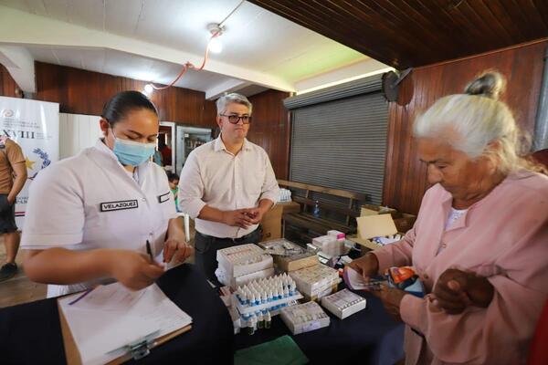 Buque hospital permitió más de mil atenciones en Alberdi en su primera misión - .::Agencia IP::.