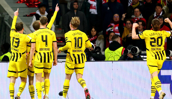 Versus / Borussia Dortmund se impone en Francia y será rival de Barcelona