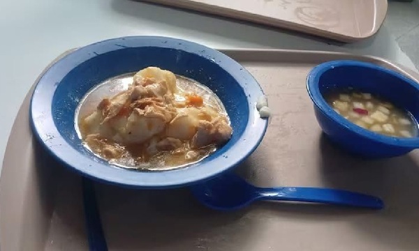 De los creadores del kure caldo: Ahora sirven "pure caldo" en el colegio Asunción Escalada de la capital - OviedoPress