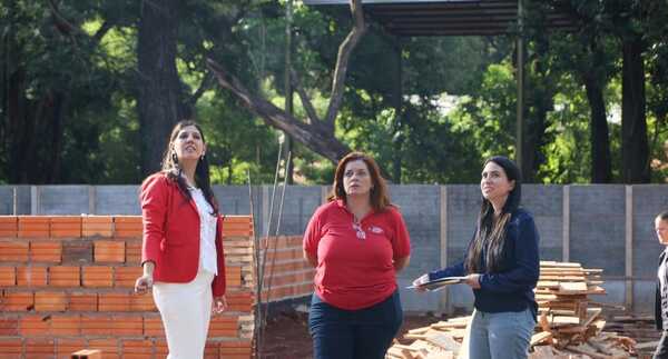 Verifican avance del Centro Regional de Mujeres del Alto Paraná - ADN Digital