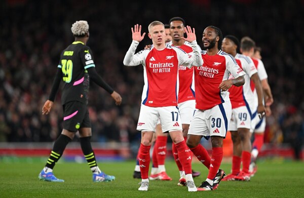 Versus / Arsenal empata ante el PSV para cumplir con una llave que ya estaba liquidada