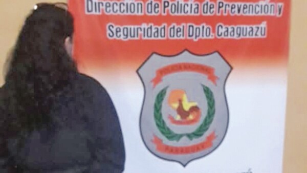 Rompió una silla por su ména al no aceptar abrir su boutique