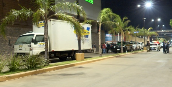 Frustrado asalto a camión cargado de productos electrónicos en Luque - Unicanal
