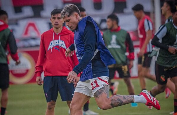 Versus / Iturbe "hizo un esfuerzo muy explosivo" y se volvió a lesionar