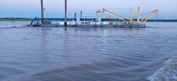 Armadores proponen incorporación de una draga autopropulsada en el Paso Bermejo - 1000 Noticias