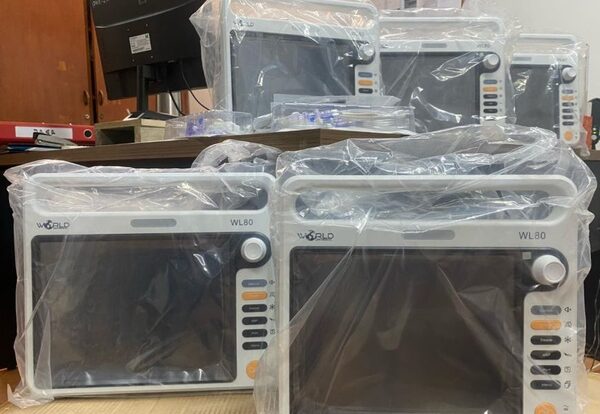 Entrega de equipos para fortalecer cuidados intensivos en hospitales de Ciudad del Este y Villa Elisa