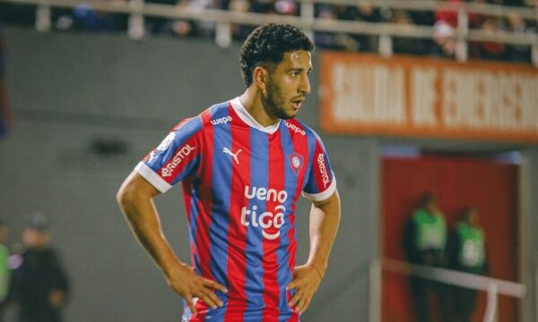 (VIDEO) Viralizan plagueo por penal fallido de Cecilio