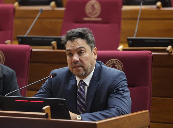 Óscar Tuma compareció ante la CBI y confirmó autenticidad de chats