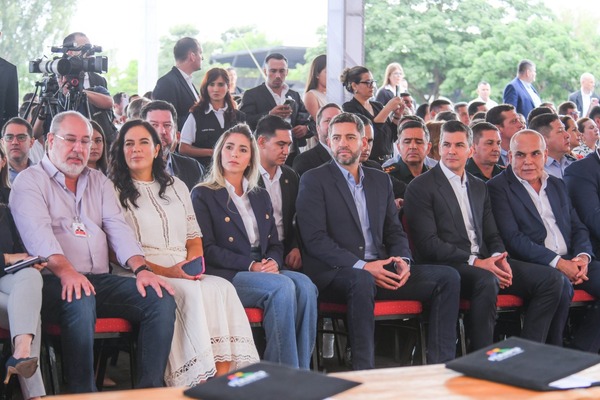 Gobierno impulsa plan histórico para pavimentar 1.000 km de caminos - ADN Digital
