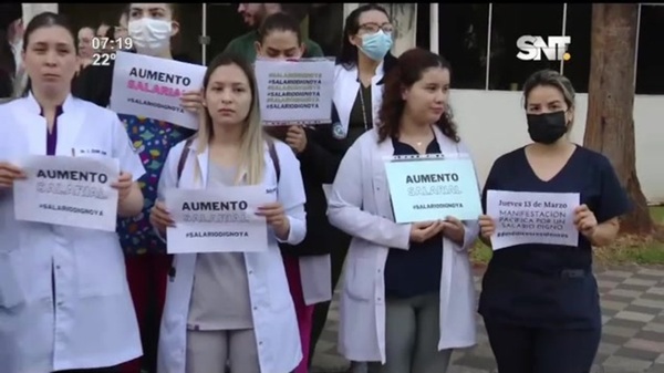 Residentes de IPS se movilizan por equiparación salarial - SNT